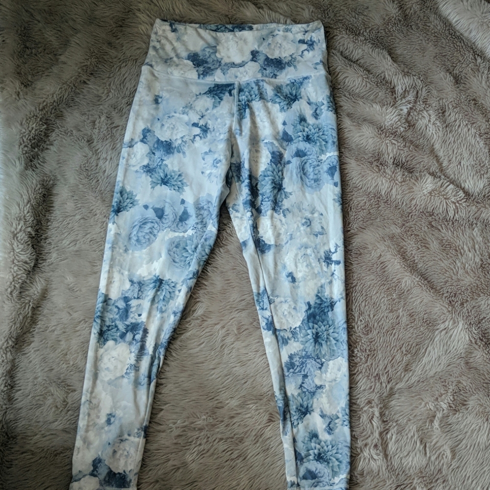 Danskin floral tights